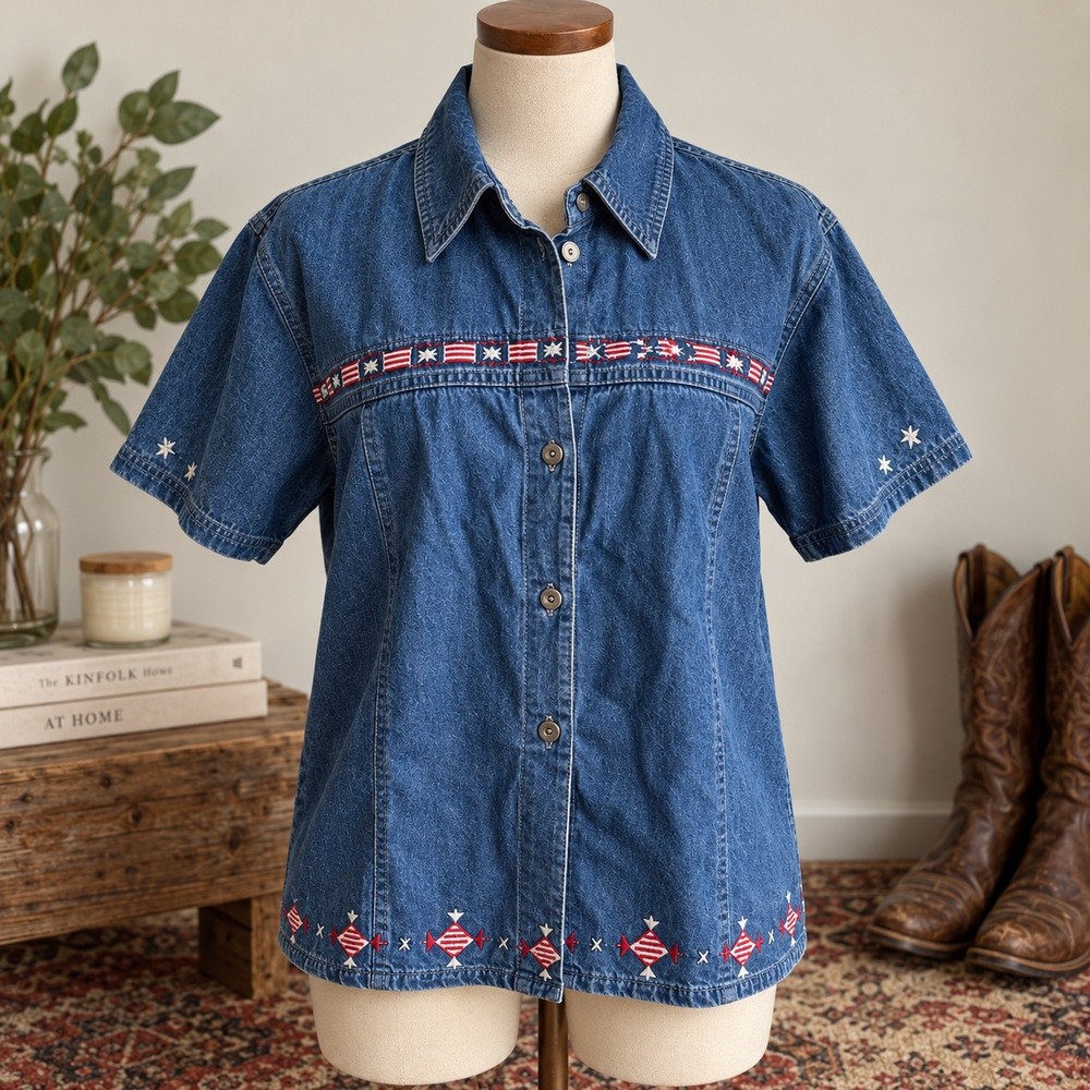 Vintage Unionbay Denim Shirt Small Blue Americana Star Embroidery Short Sleeve